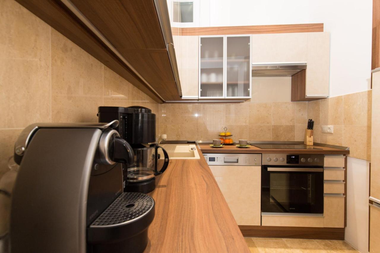 Elegant Apartment With Buda Castle View 부다페스트 외부 사진