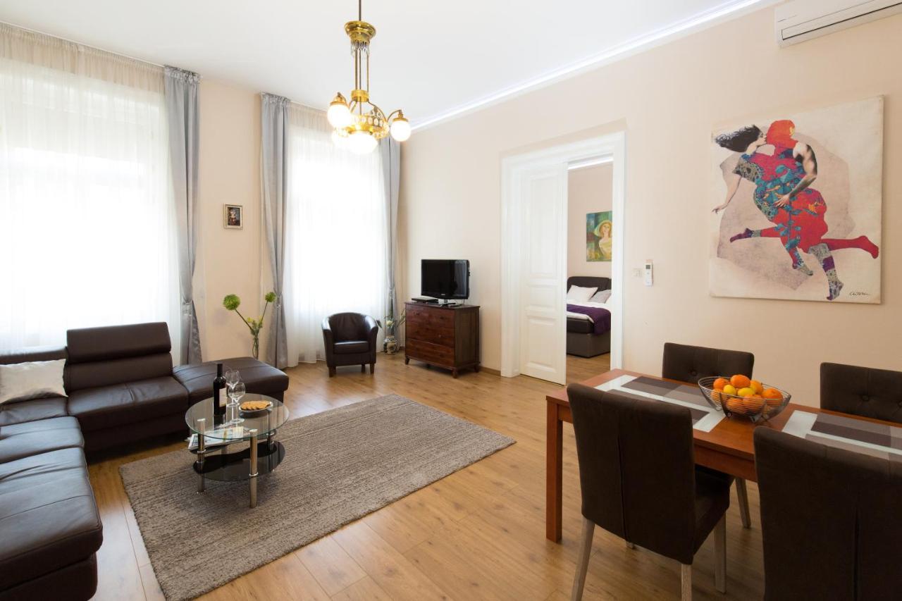 Elegant Apartment With Buda Castle View 부다페스트 외부 사진